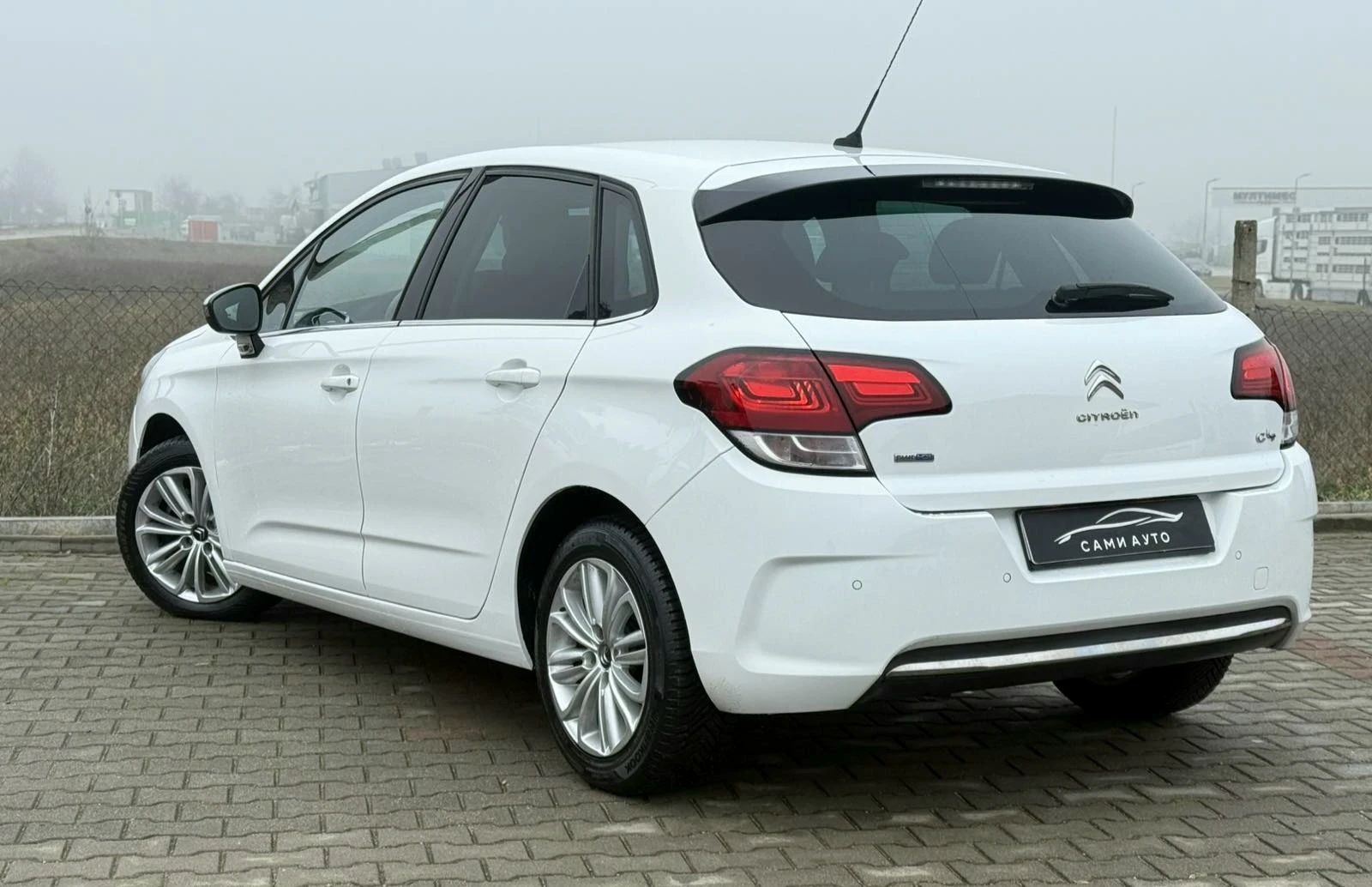 Citroen C4 1.6HDi-120к.с./Selection - изображение 4