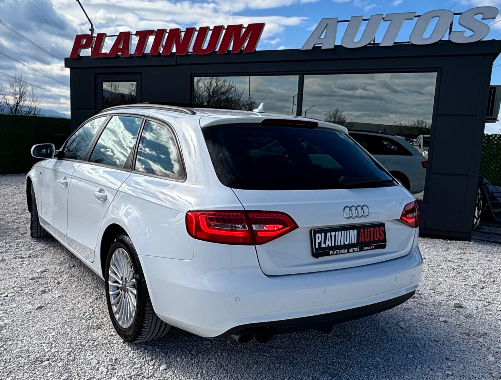 Audi A4 2.0TDI/S LINE/PANO/PODGREV/NAVI/DISTRONIK/MAXX FUL - изображение 4