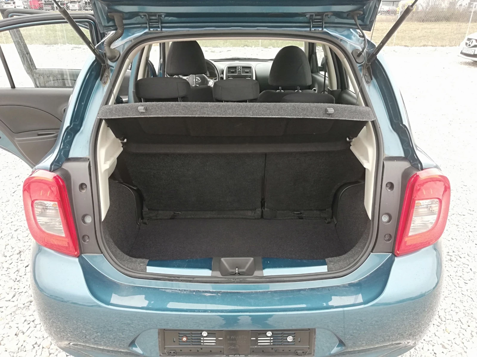 Nissan Micra 1.2i kli italia, снимка 11 - Автомобили и джипове - 53911365