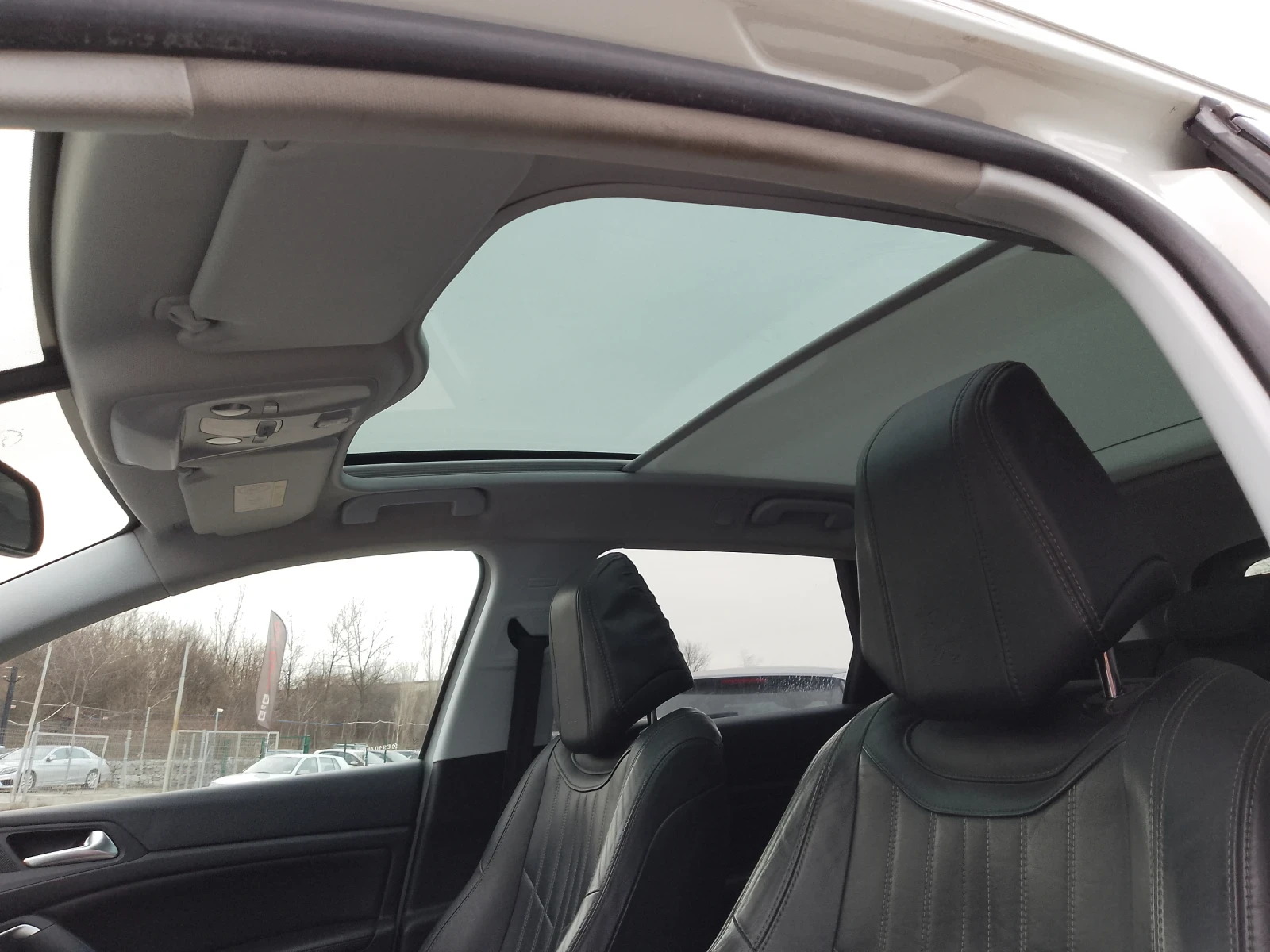 Peugeot 308 2.0HDI/ALLURE/ПАНОРАМА/FULL, снимка 14 - Автомобили и джипове - 53927563