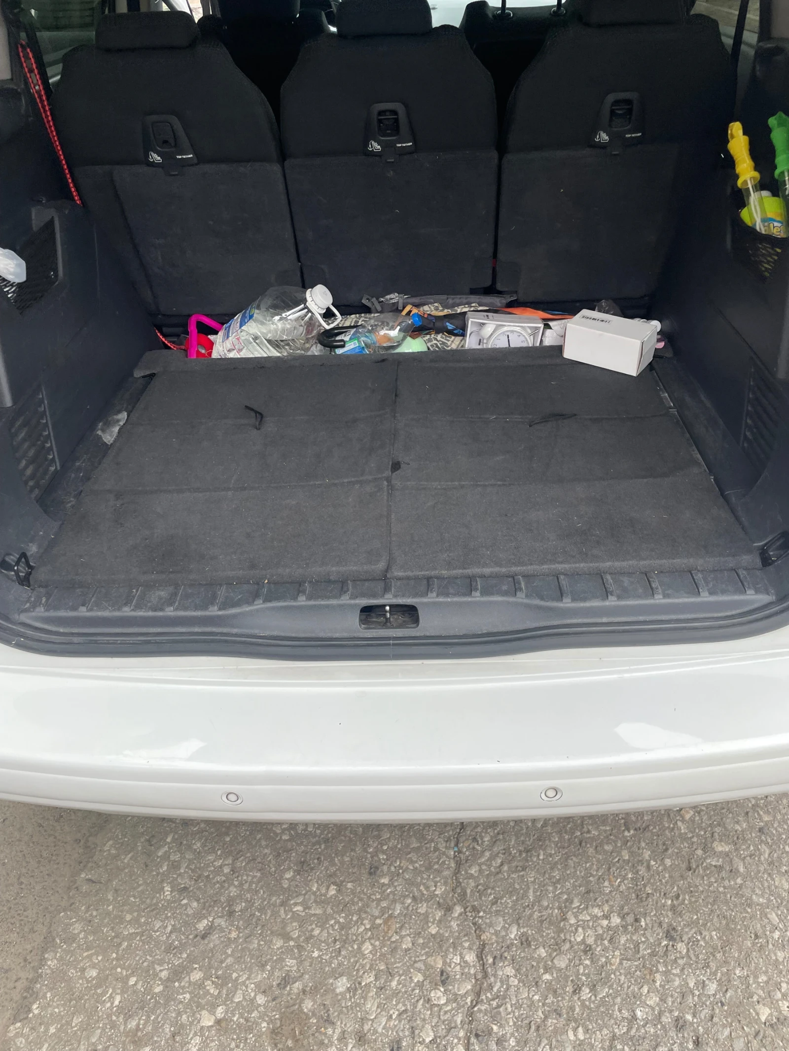Peugeot 5008 1.6ehdi за ремонт на глава, снимка 9 - Автомобили и джипове - 54301407