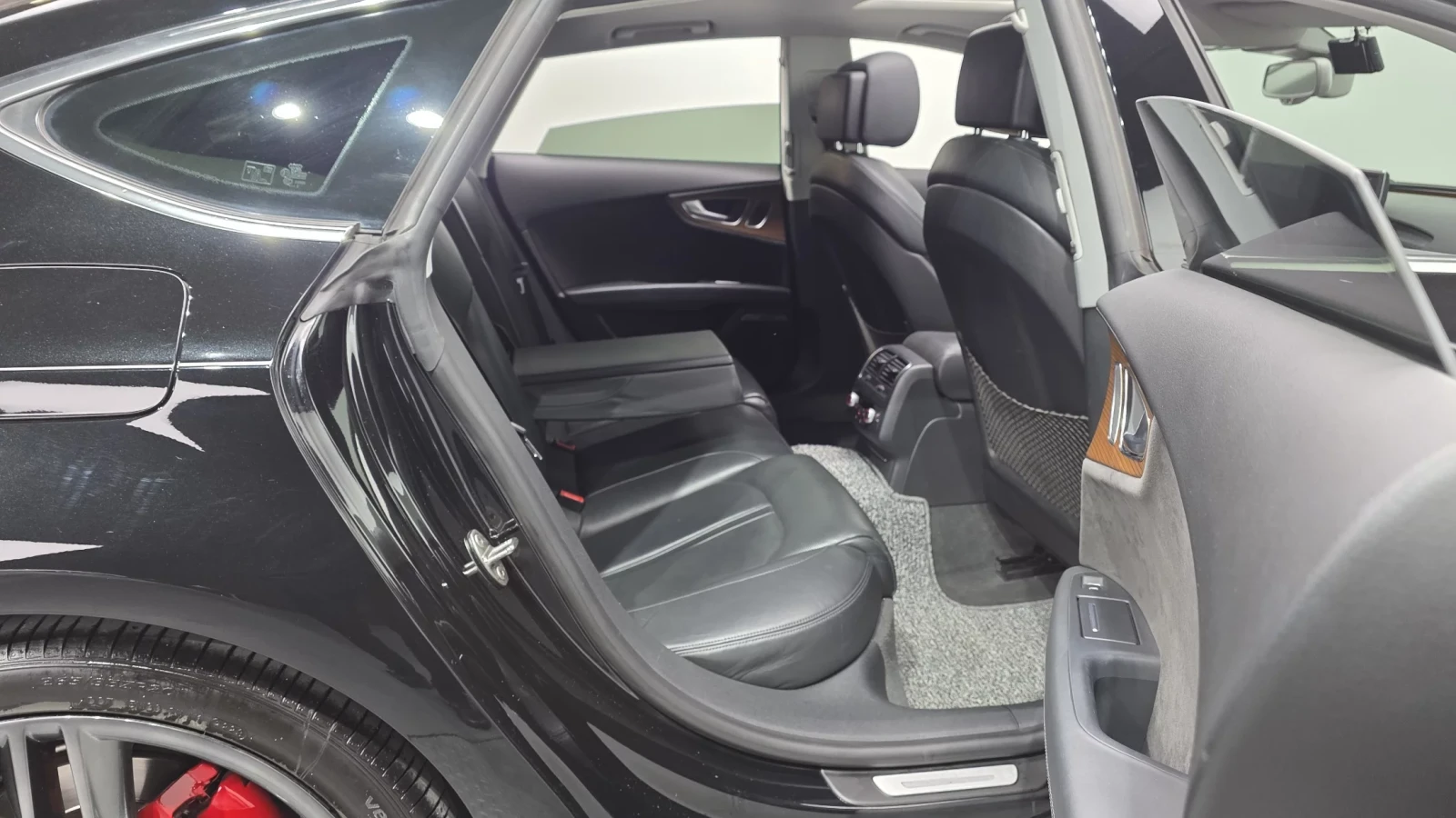 Audi A7 3.0 TFSI 8zf 333kc, снимка 12 - Автомобили и джипове - 54423727
