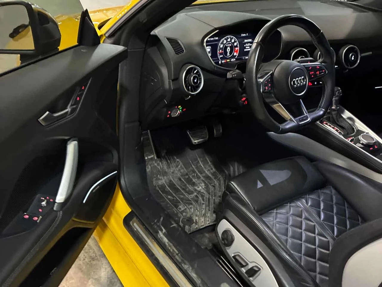 Audi Tt S | B&O | ДИГИТАЛНО ТАБЛО | , снимка 5 - Автомобили и джипове - 54573833
