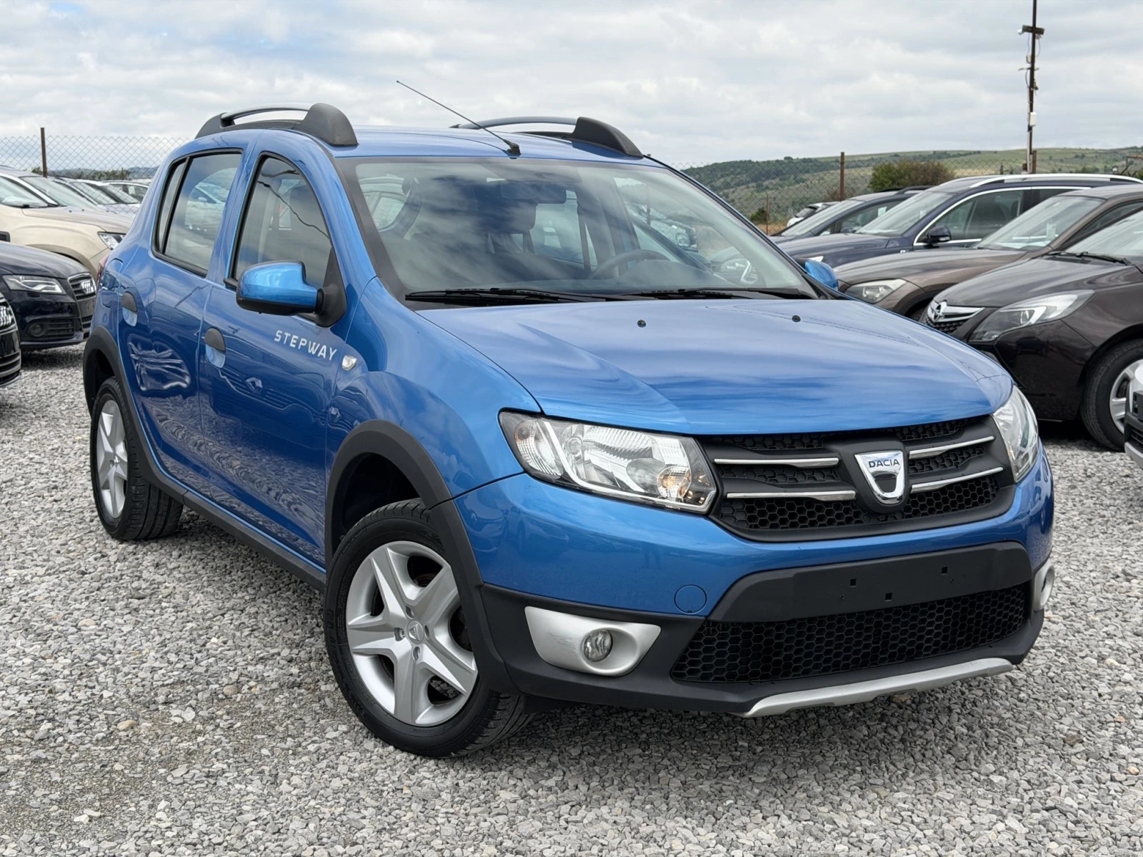 Dacia Sandero 1.5dCi STEPWAY / NAVI / 129000km / БЕЗ РЪЖДА, снимка 5 - Автомобили и джипове - 54607145