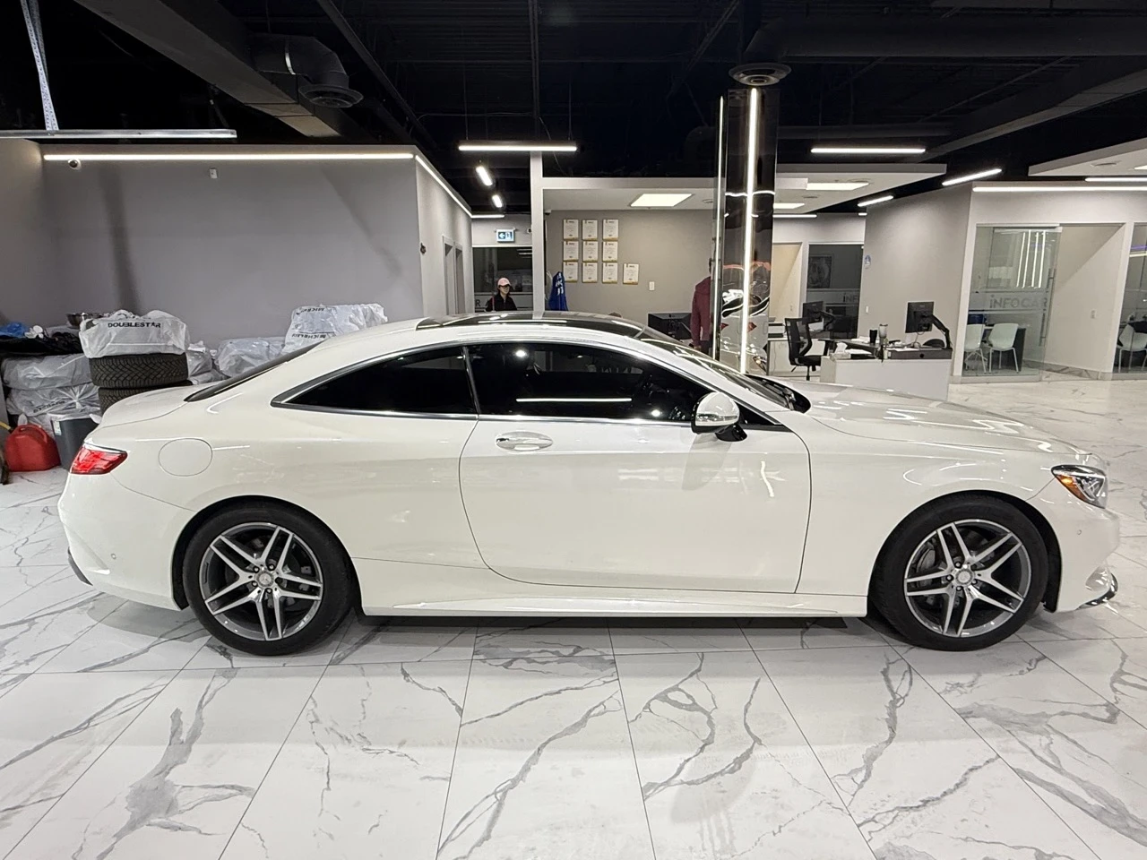 Mercedes-Benz S 550 ДИСТРОНИК * ОБДУХВАНЕ * ПАНОРАМА * BURMESTER, снимка 3 - Автомобили и джипове - 54663512
