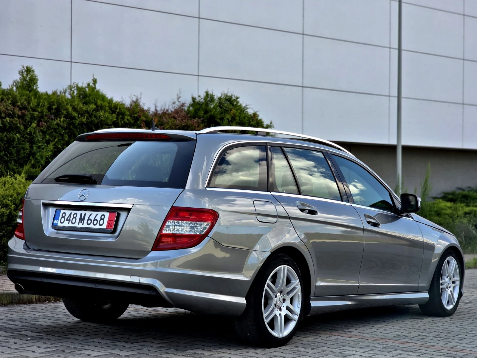 Mercedes-Benz C 180 Kompressor AMG / Пълен сервиз Мерцедес, снимка 5 - Автомобили и джипове - 54682493