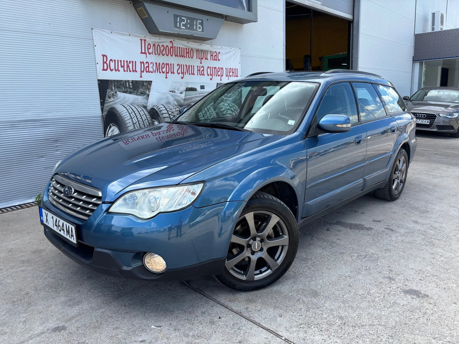 Subaru Outback 2.5i, снимка 2 - Автомобили и джипове - 55043341