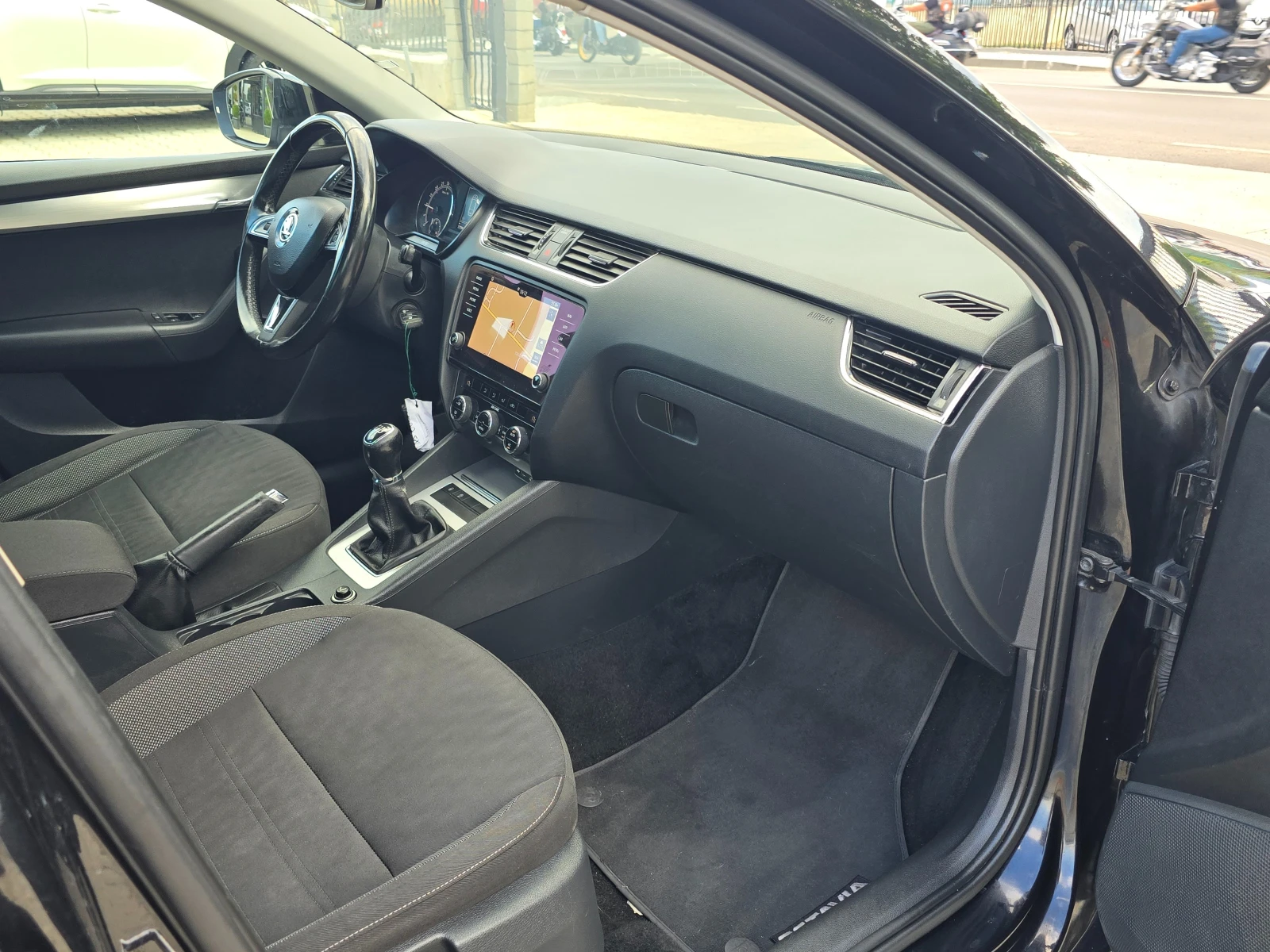 Skoda Octavia 1.6TDI, 115�.�., ���� 6, 2017�. | Mobile.bg � ����������� 13