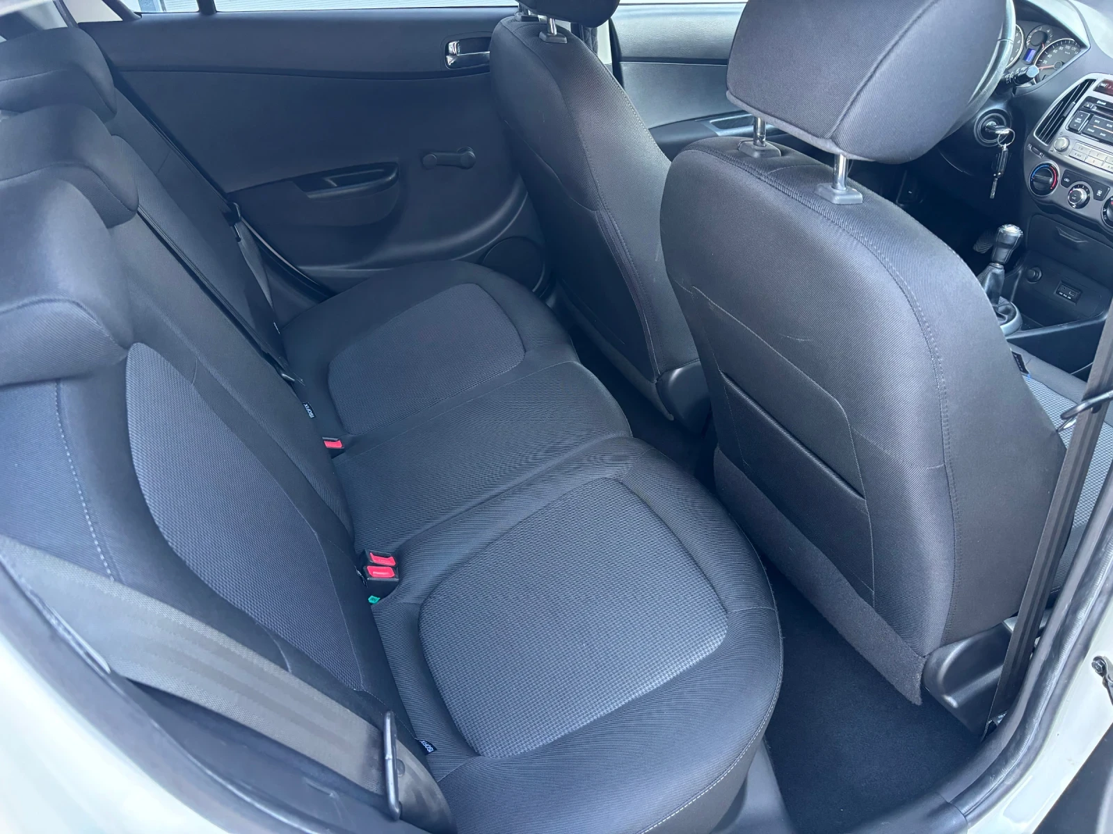Hyundai I20 1.25i 85к.с., снимка 10 - Автомобили и джипове - 55397084