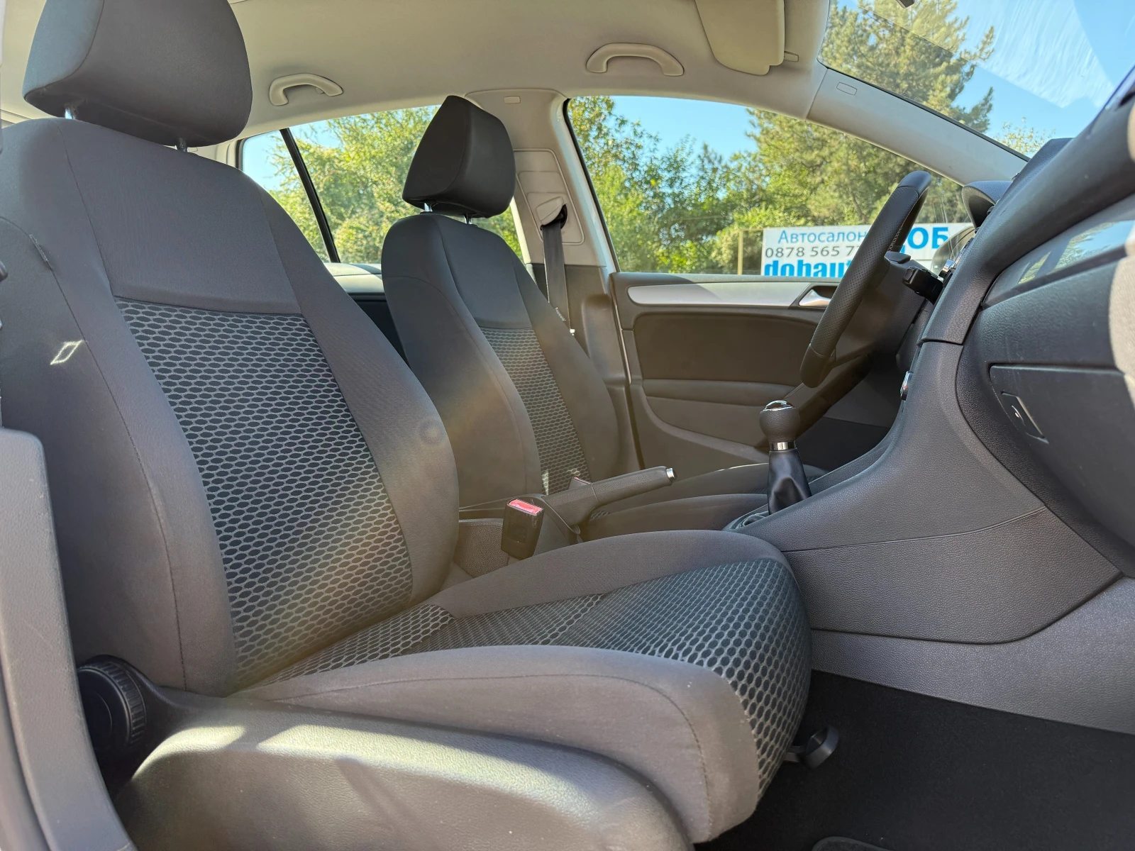 VW Golf 1.4i-Нави-Car Play Android Auto-Парктроник-клима, снимка 14 - Автомобили и джипове - 55715739