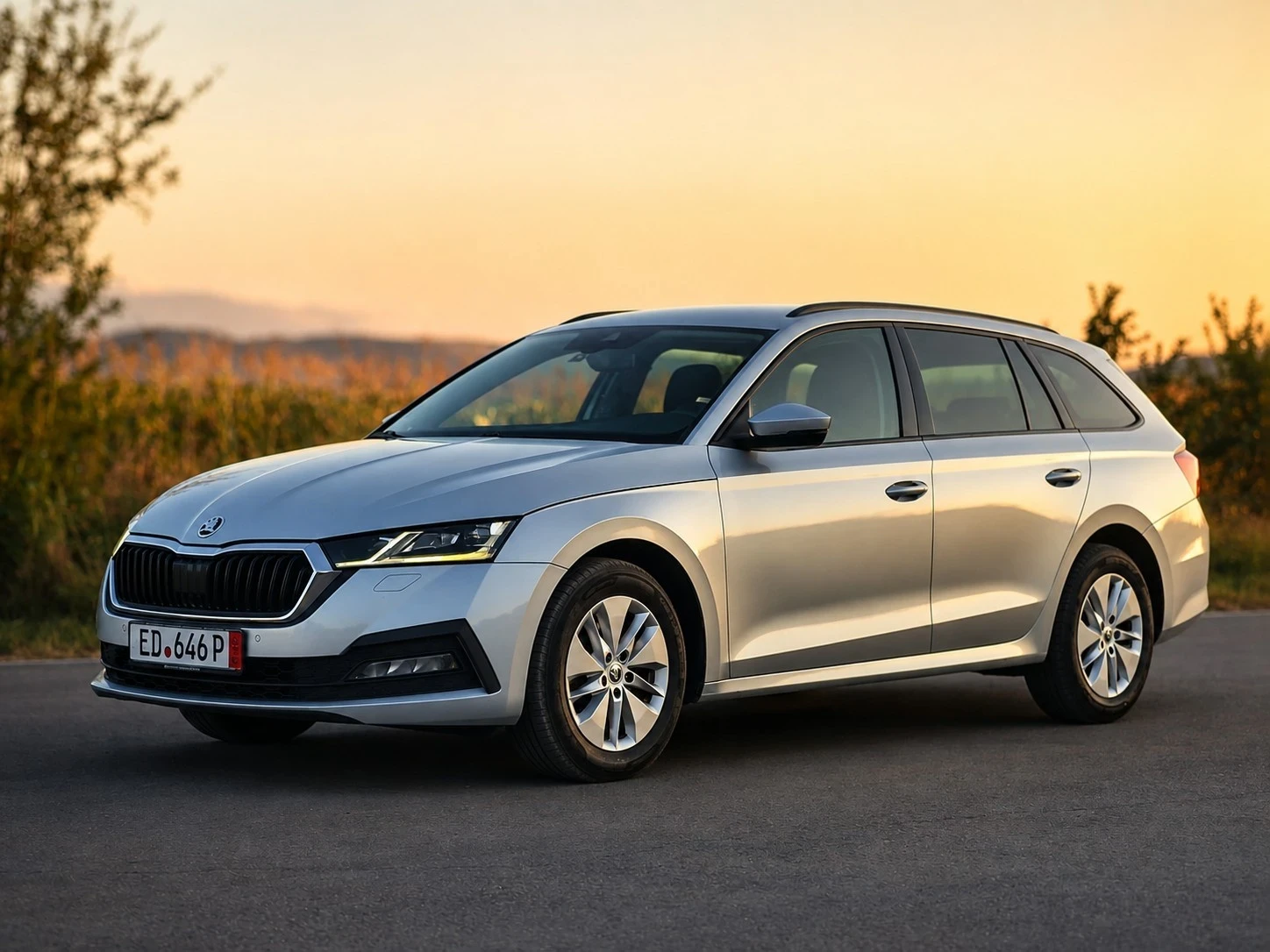 Skoda Octavia 2.0 TDI/DSG/MATRIX/DISTRONIC/LANE ASSIST