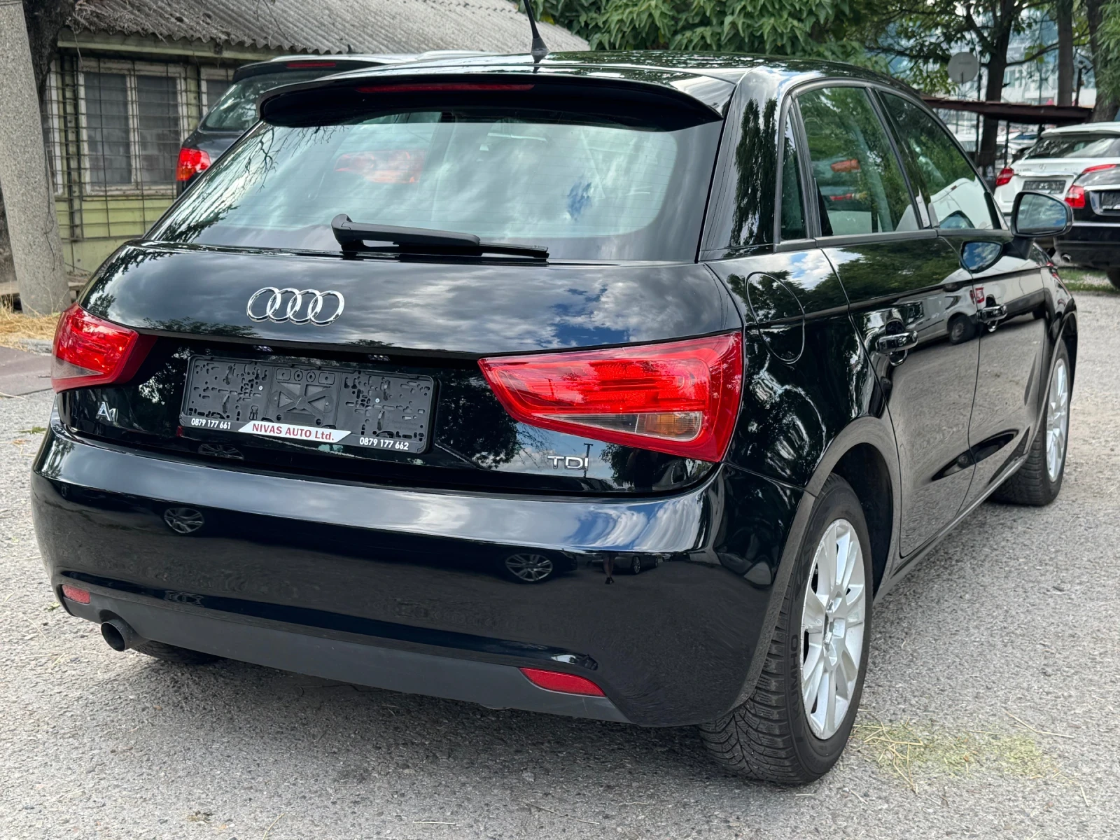Audi A1 1.6TDI-90кс.!, снимка 6 - Автомобили и джипове - 55932088
