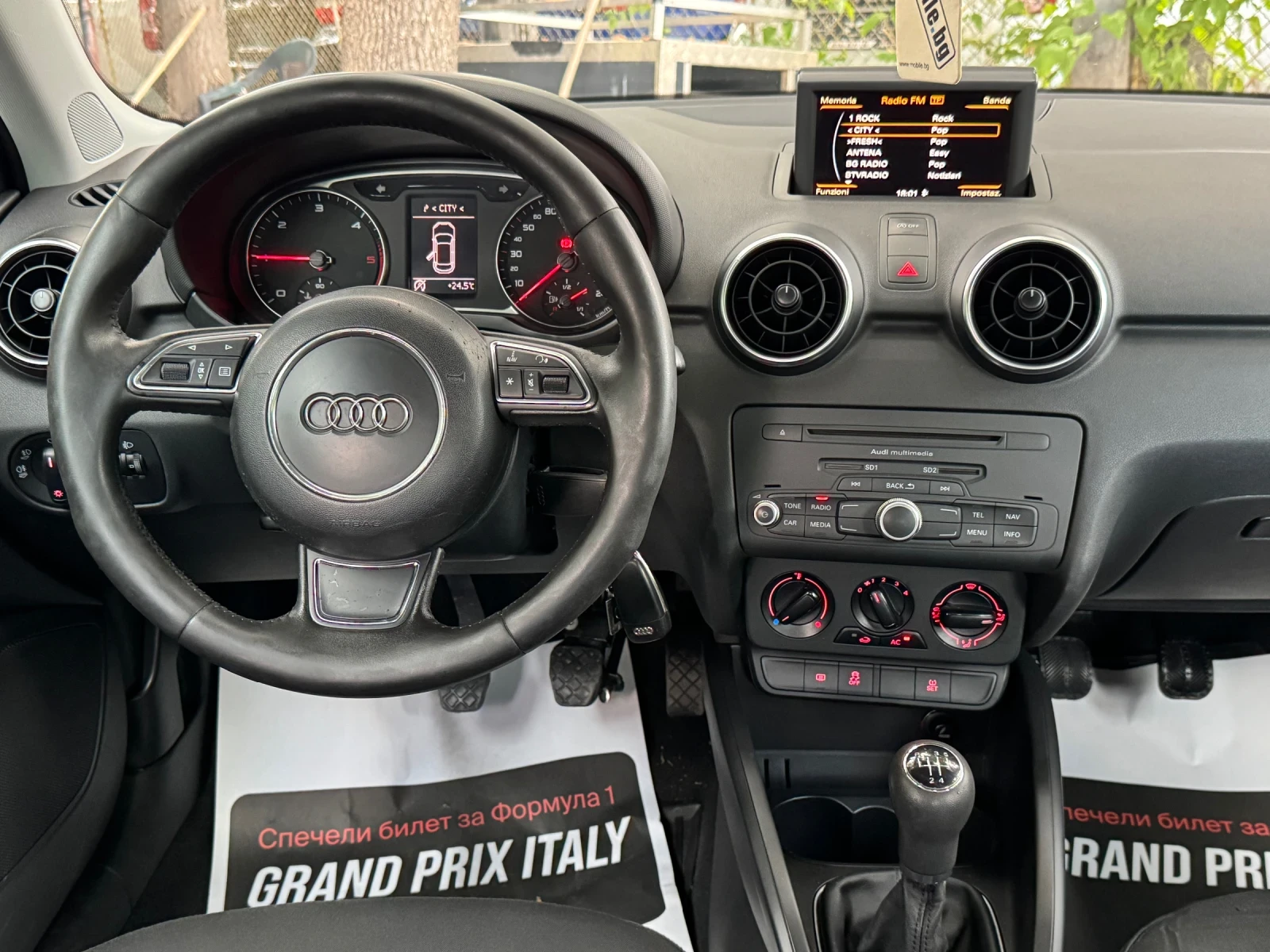 Audi A1 1.6TDI-90кс.!, снимка 11 - Автомобили и джипове - 55932088