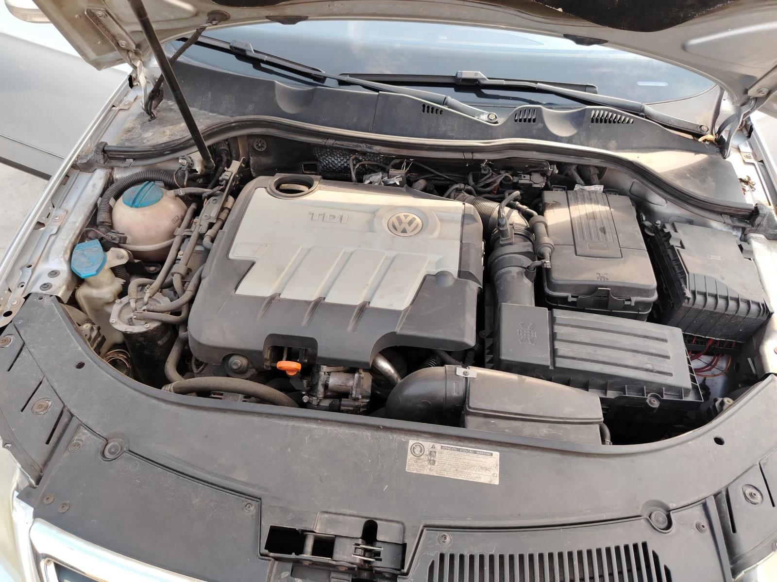 VW Passat, снимка 6 - Автомобили и джипове - 56042115