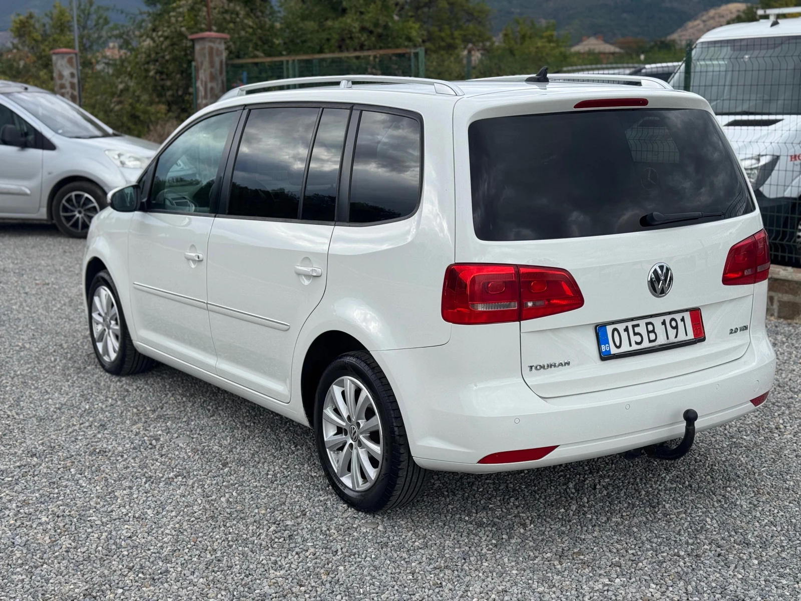 VW Touran 2.0TDI* Германия* Панорама* Топ* 6ск* 140кс* , снимка 4 - Автомобили и джипове - 56182202