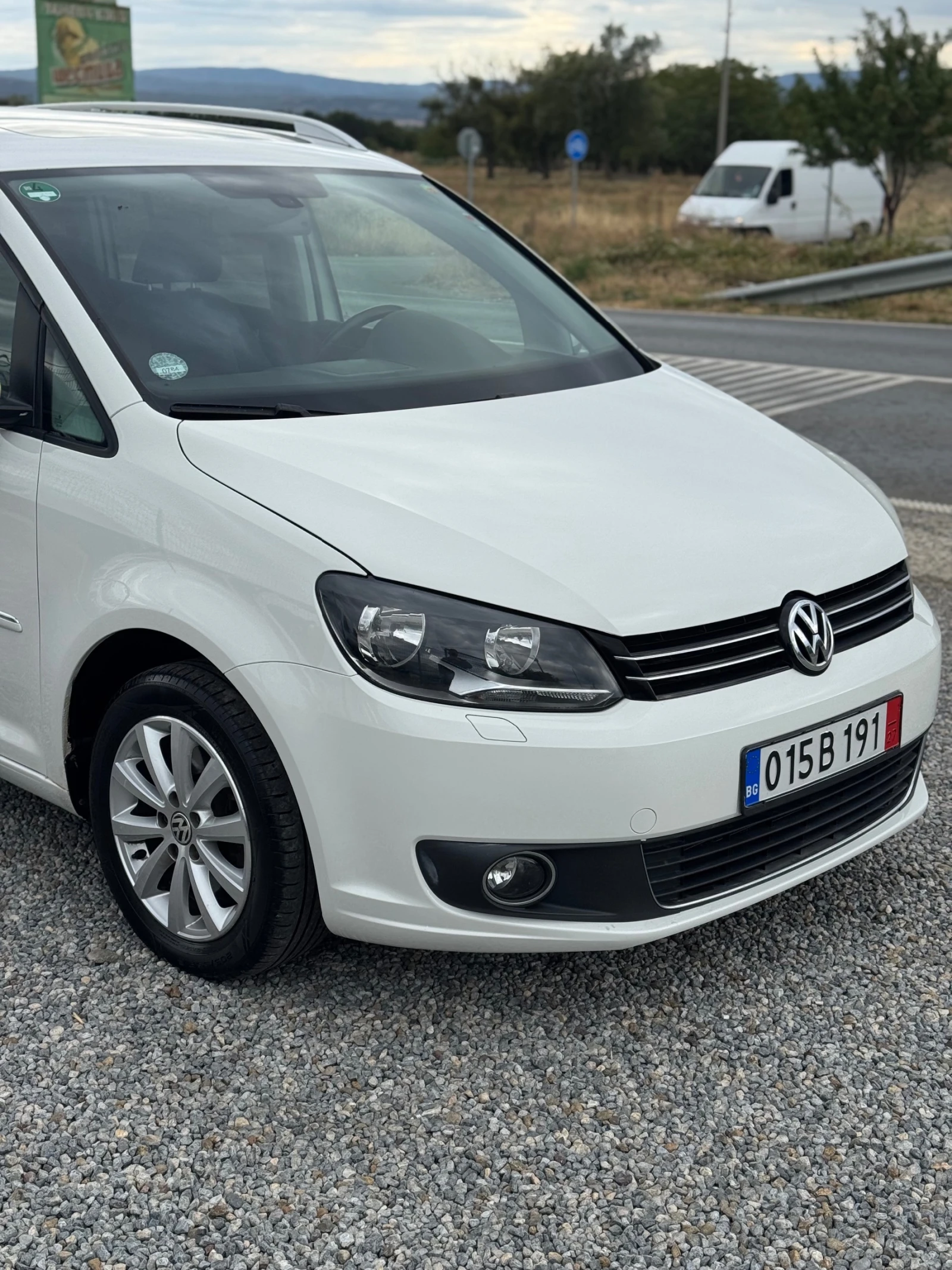 VW Touran 2.0TDI* Германия* Панорама* Топ* 6ск* 140кс* , снимка 5 - Автомобили и джипове - 56182202