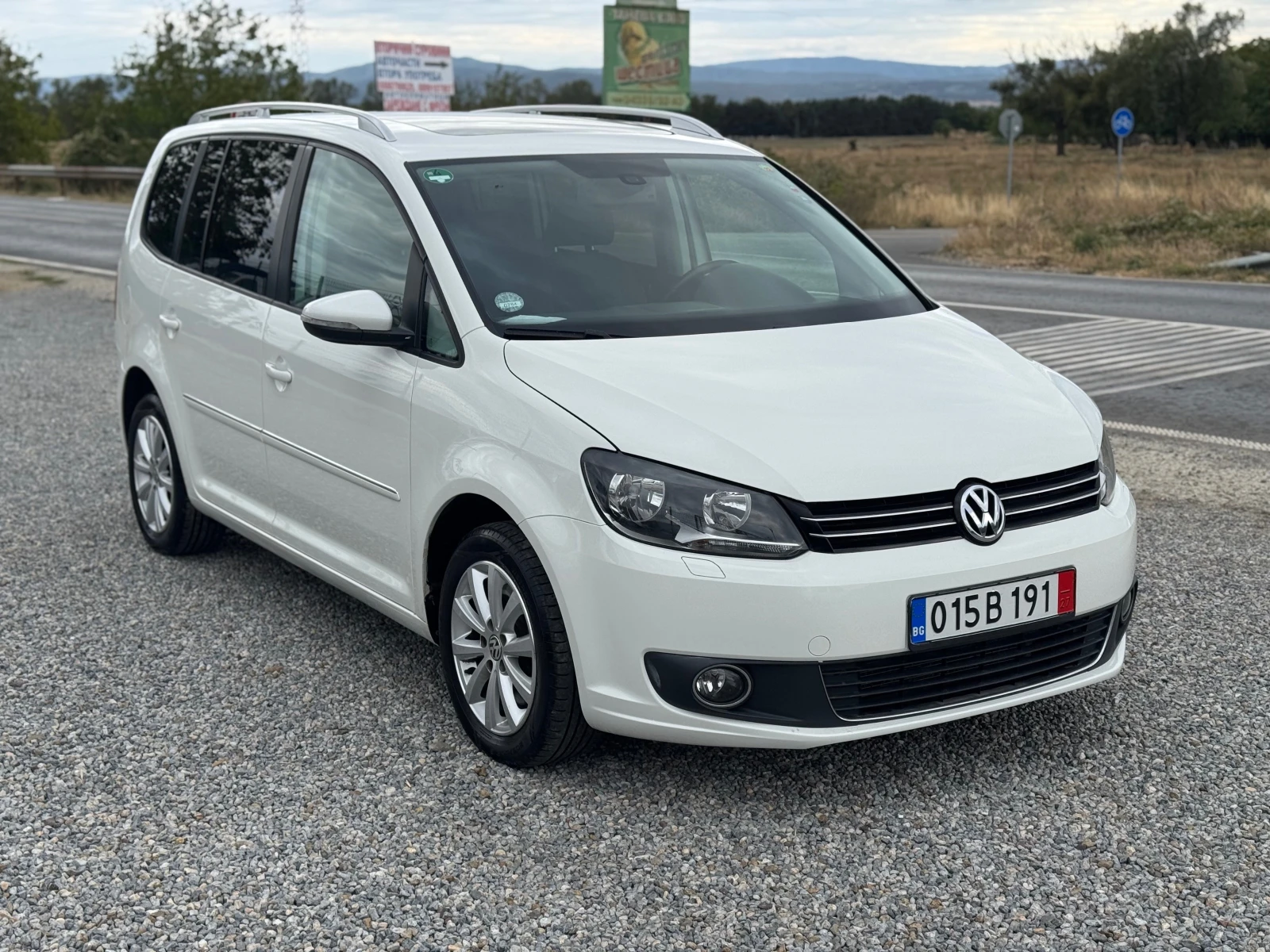 VW Touran 2.0TDI* Германия* Панорама* Топ* 6ск* 140кс* , снимка 2 - Автомобили и джипове - 56182202