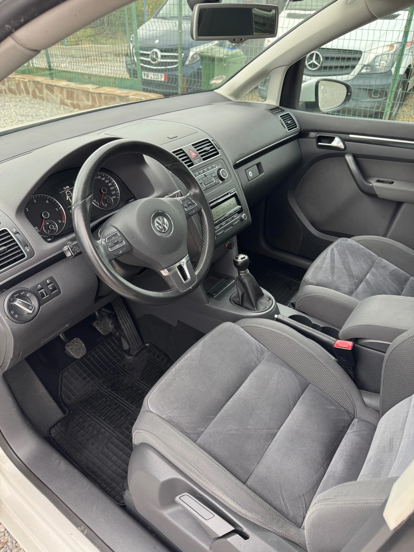 VW Touran 2.0TDI* Германия* Панорама* Топ* 6ск* 140кс* , снимка 7 - Автомобили и джипове - 56182202