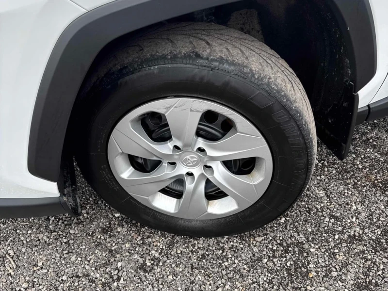 Toyota Rav4 * LE * CARFAX * БЕЗ ПЪРВОНАЧАЛНА ВНОСКА, снимка 7 - Автомобили и джипове - 52661428