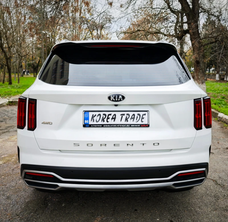 Kia Sorento 2.2 CRDI 4x4 - 7- МЕСТА, снимка 5 - Автомобили и джипове - 52708114