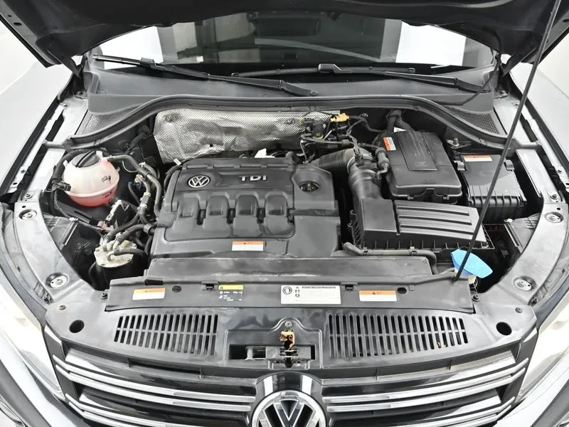 VW Tiguan 2.0 TDI COMFORT, снимка 6 - Автомобили и джипове - 55720321