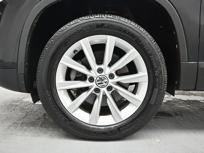 VW Tiguan 2.0 TDI COMFORT, снимка 5 - Автомобили и джипове - 55720321