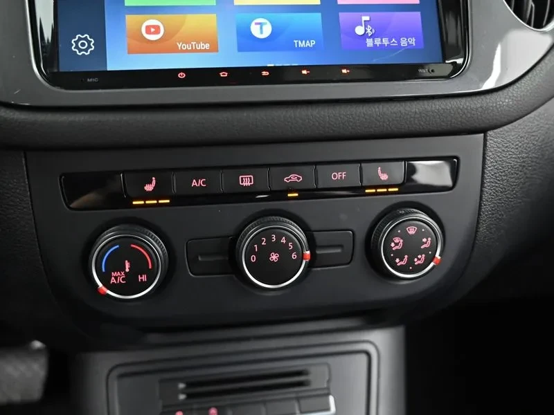 VW Tiguan 2.0 TDI COMFORT, снимка 17 - Автомобили и джипове - 55720321