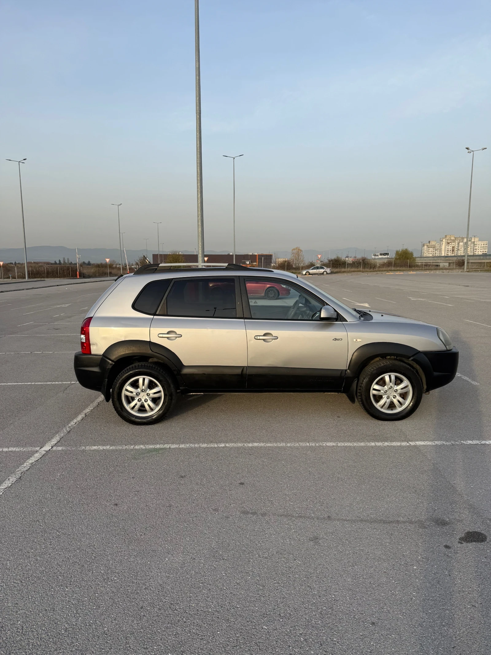 Hyundai Tucson 2.0 CRDI 4x4 климатик  - изображение 7