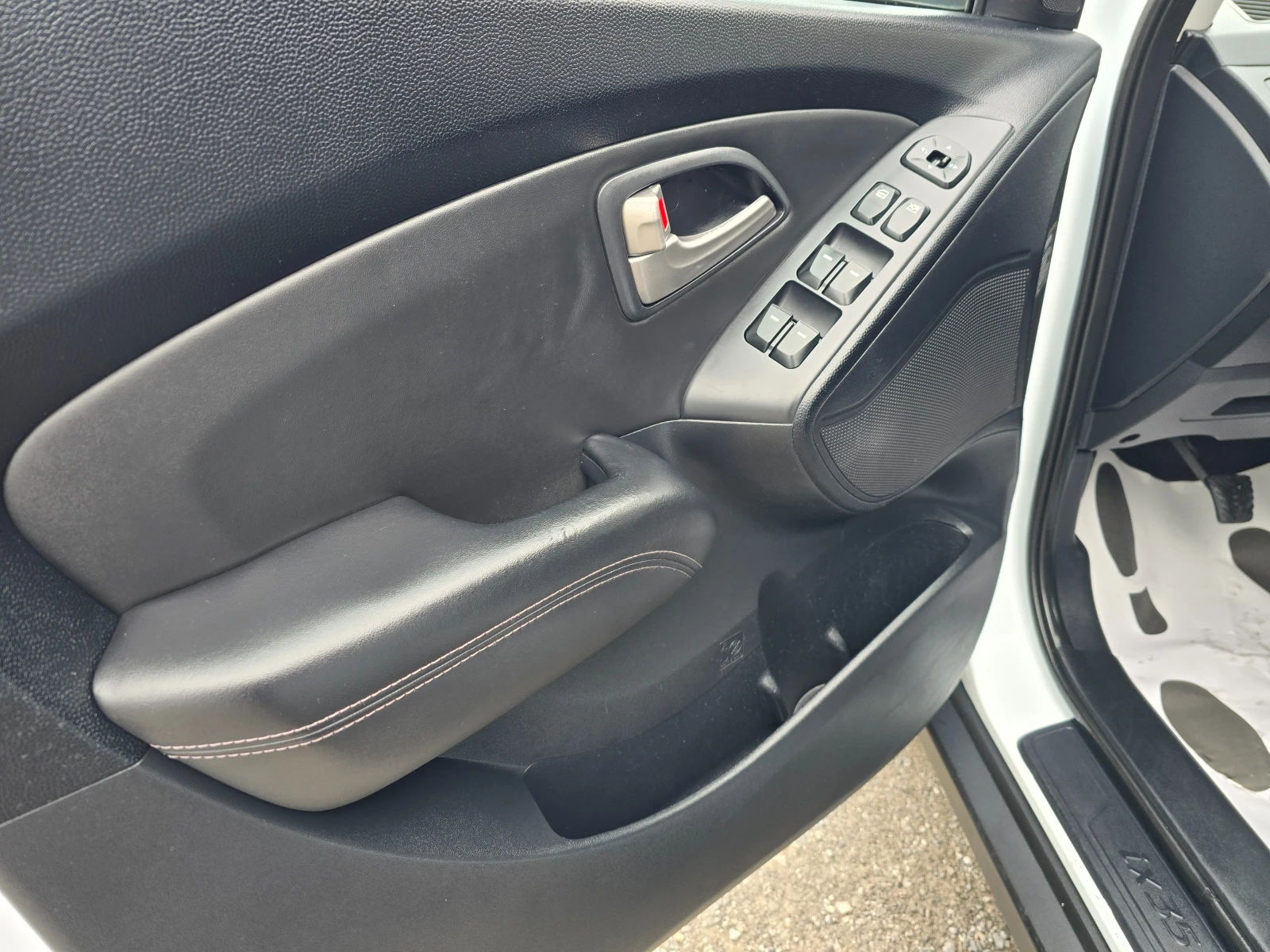 Hyundai IX35 1.7CRDi-TOP - изображение 8