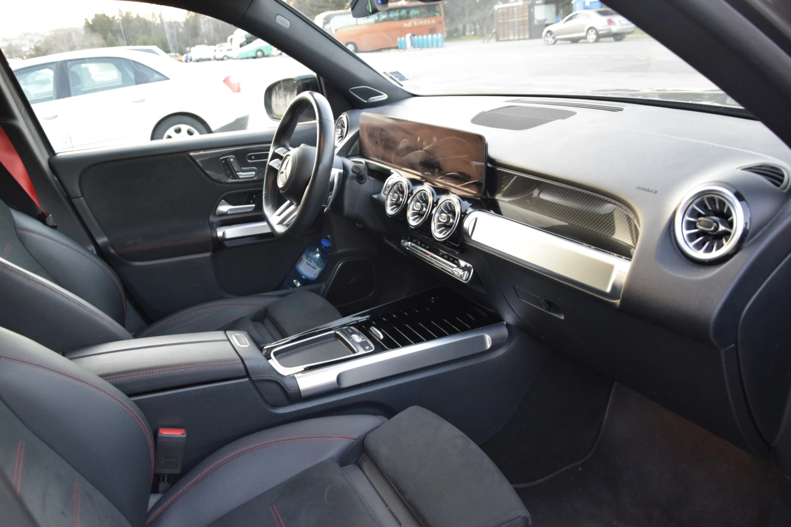 Mercedes-Benz GLB 35 AMG 6+ 1, снимка 14 - Автомобили и джипове - 53861739