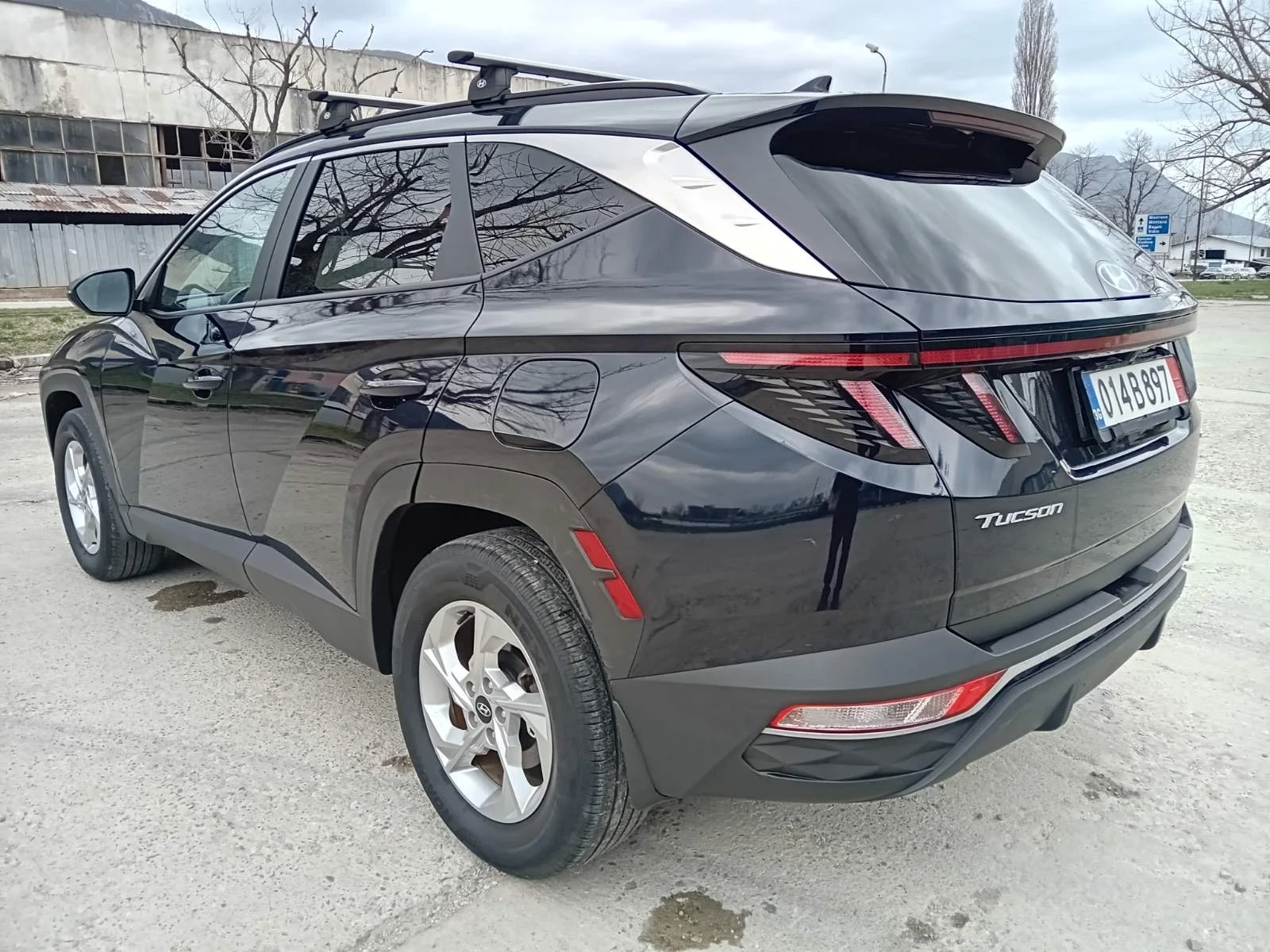 Hyundai Tucson 4x4 32000 КМ Дистроник/Carplay/Keyless, снимка 5 - Автомобили и джипове - 53891460