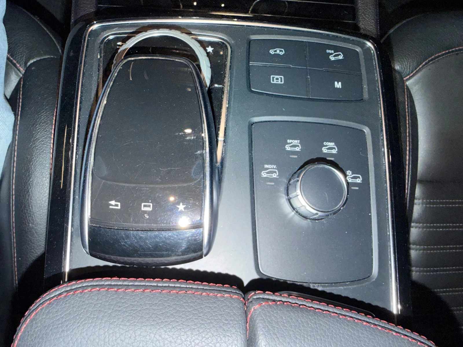 Mercedes-Benz GLE 350 d AMG 4M , снимка 8 - Автомобили и джипове - 53982159