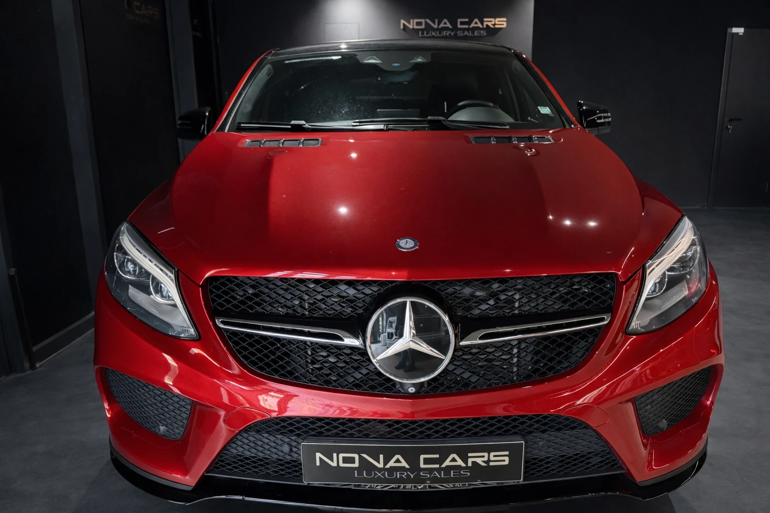 Mercedes-Benz GLE 350 d AMG 4M , снимка 2 - Автомобили и джипове - 53982159