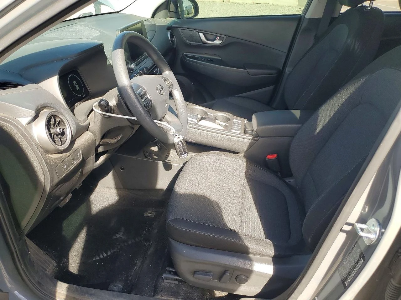 Hyundai Kona Se, снимка 7 - Автомобили и джипове - 54093911