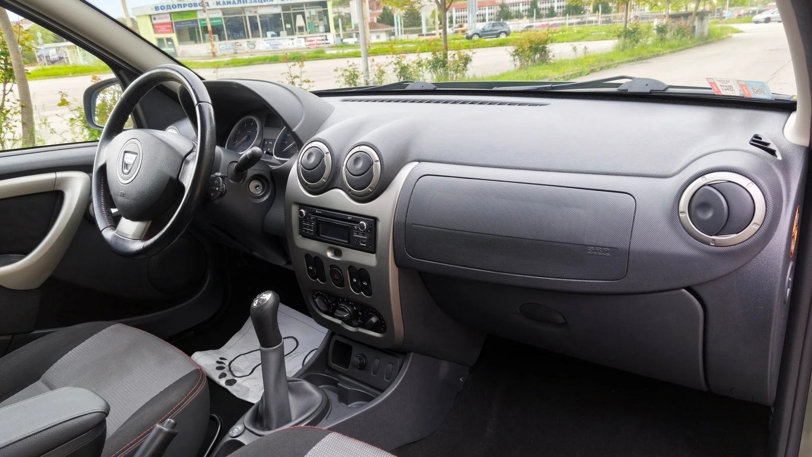 Dacia Duster 1.6i LPG 135 000km, , снимка 10 - Автомобили и джипове - 54390204