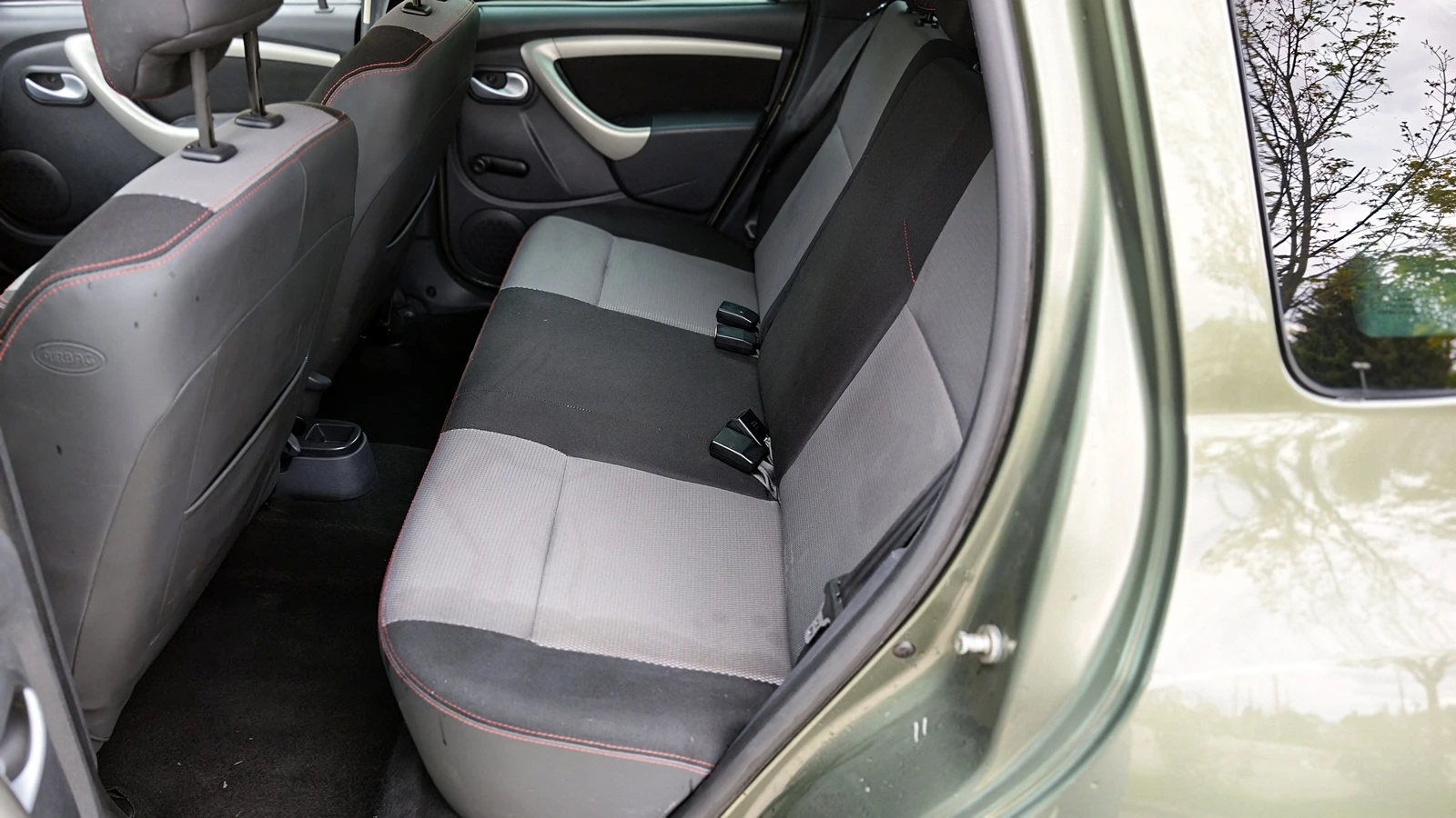 Dacia Duster 1.6i LPG 135 000km, , снимка 15 - Автомобили и джипове - 54390204