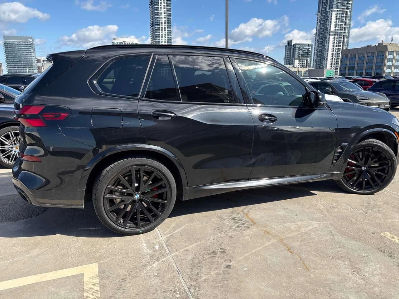 BMW X5 * M60i xDrive * CARFAX * HEAD UP * HARMAN * КЛИП, снимка 3 - Автомобили и джипове - 54460027