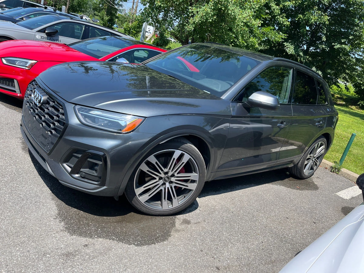 Audi SQ5 Progressiv TFSI quattro* CARFAX * АВТО КРЕДИТ * , снимка 2 - Автомобили и джипове - 54896981