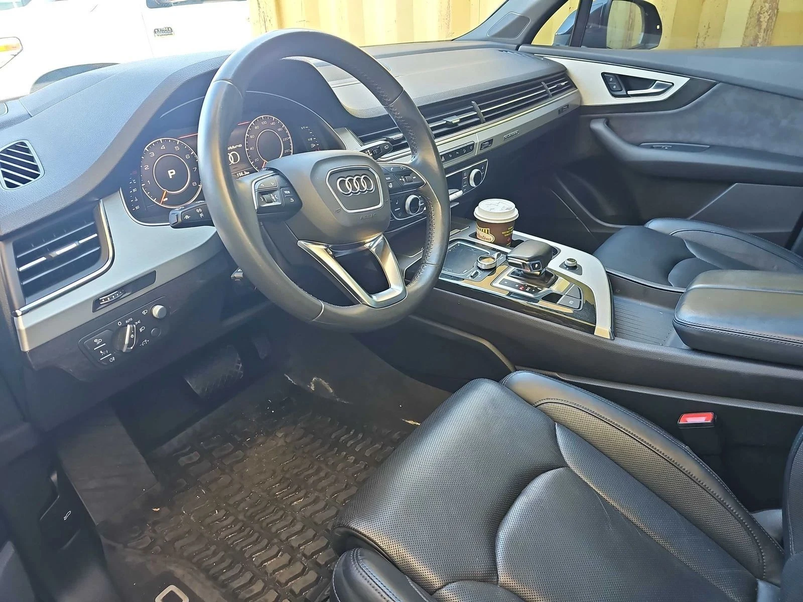 Audi Q7, снимка 6 - Автомобили и джипове - 56728847