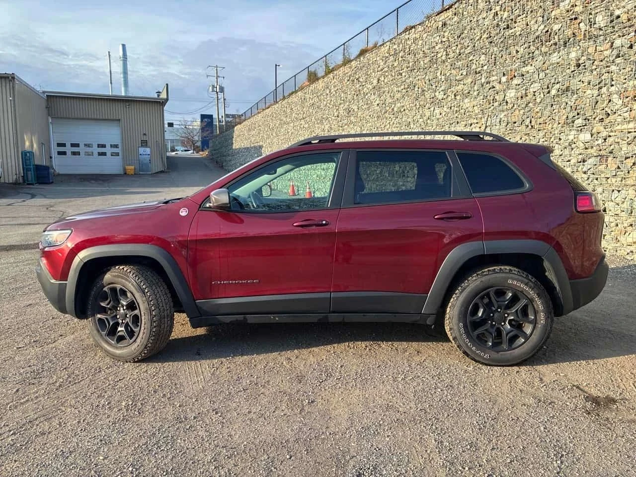Jeep Cherokee, снимка 2 - Автомобили и джипове - 56732235