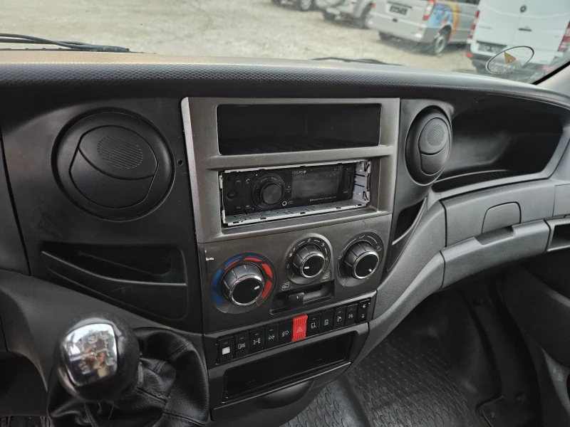 Iveco Daily 35c15, снимка 11 - Бусове и автобуси - 48972494