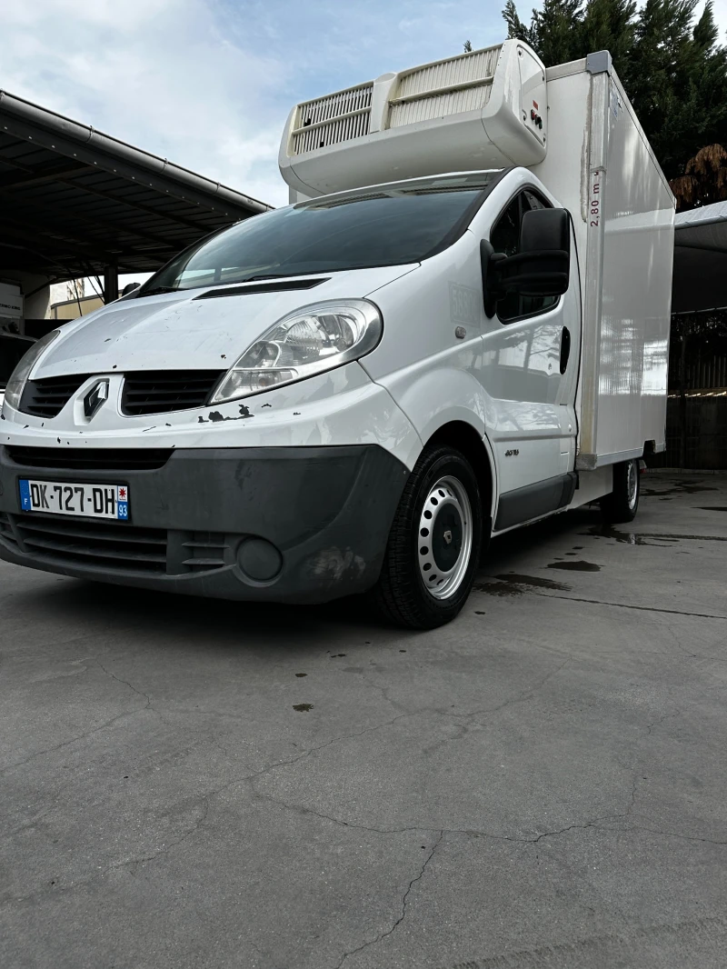Renault Trafic, снимка 3 - Бусове и автобуси - 52507887