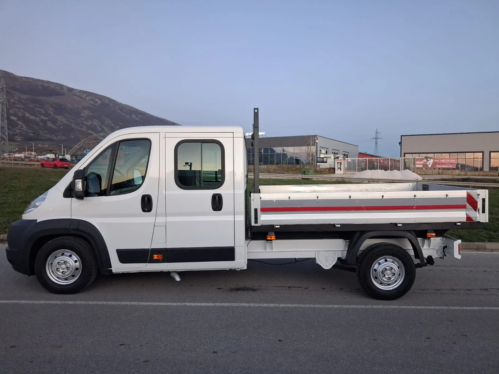 Citroen Jumper 2.2 130 кс климатик реални километри перфектен - изображение 4