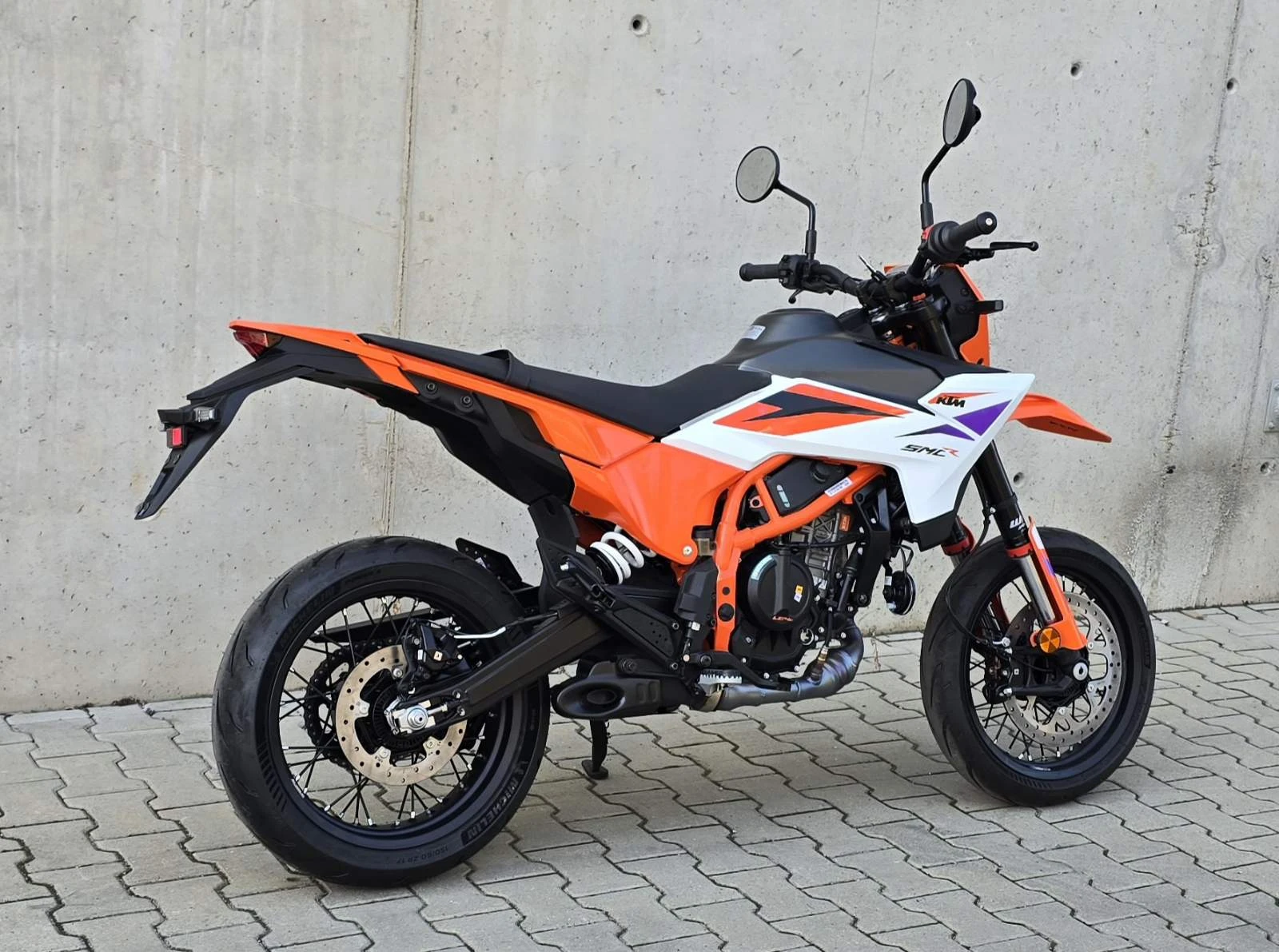 Ktm SMC R 390 - изображение 3
