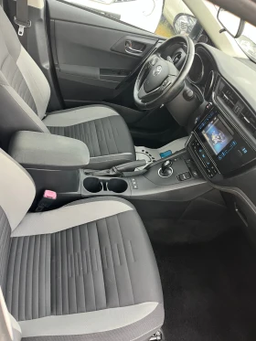 Toyota Auris 1.8 Hibrid , снимка 11