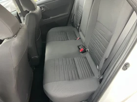 Toyota Auris 1.8 Hibrid , снимка 10