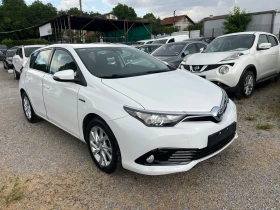 Toyota Auris 1.8 Hibrid , снимка 3