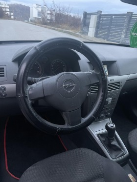 Opel Astra, снимка 4 - Автомобили и джипове - 44986922