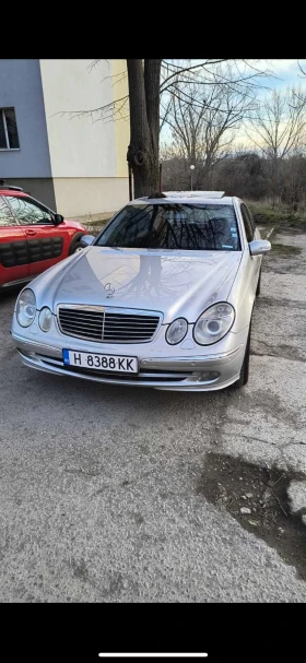  Mercedes-Benz E 320