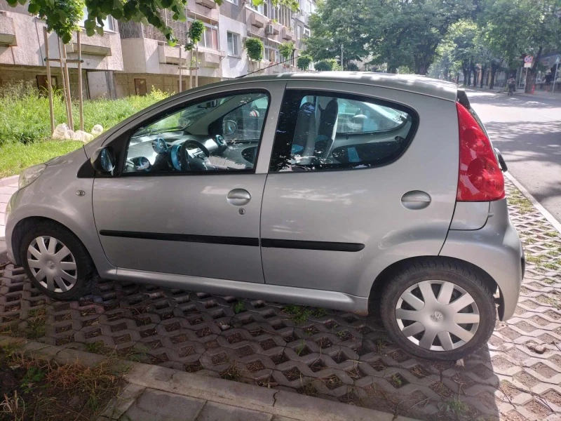 Peugeot 107, снимка 3 - Автомобили и джипове - 46035367